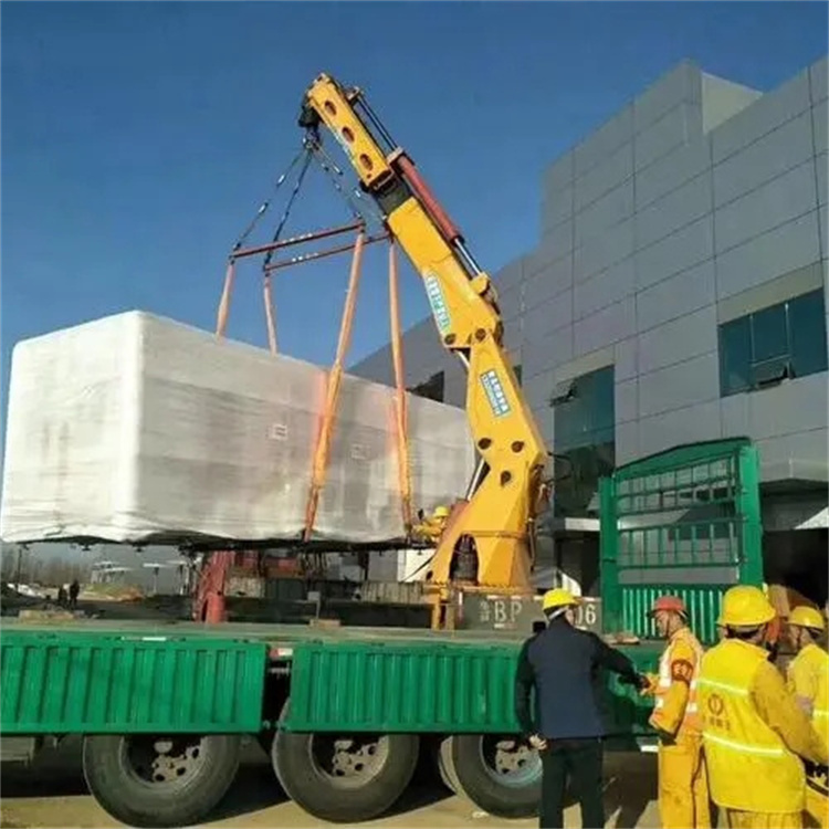 涟水随车吊是否可以进行长途运输